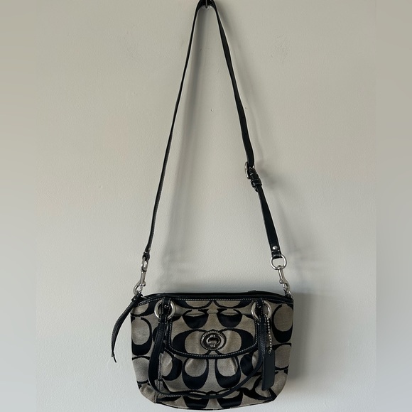 Vintage Coach Signature Bag - Picture 12 of 12